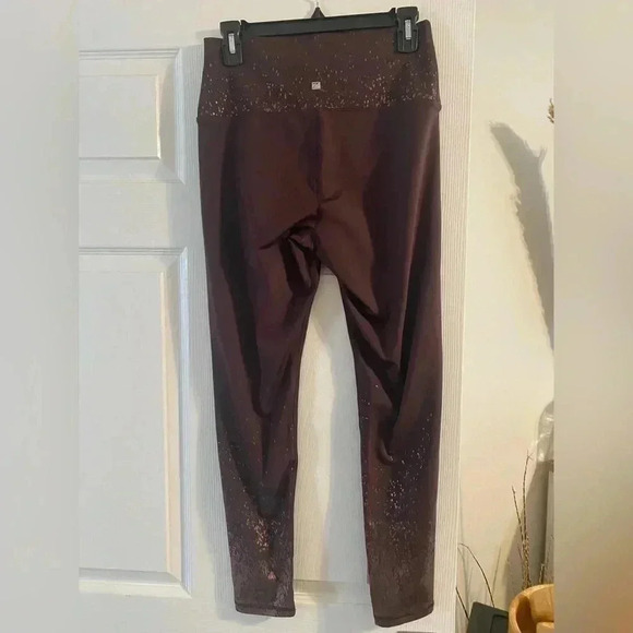 Z by Zohba Large Leggings - Picture 2 of 3